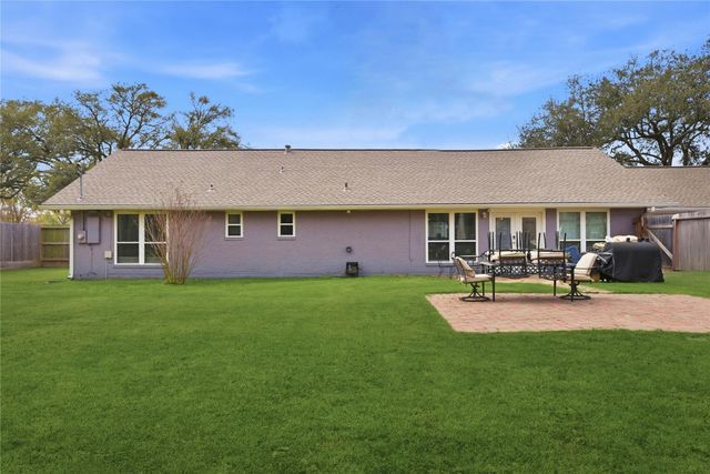 15526 Jersey Drive, Jersey Village, TX 77040