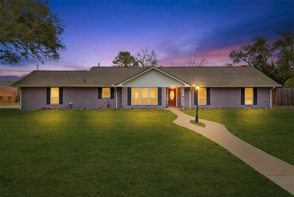 15526 Jersey Drive, Jersey Village, TX 77040