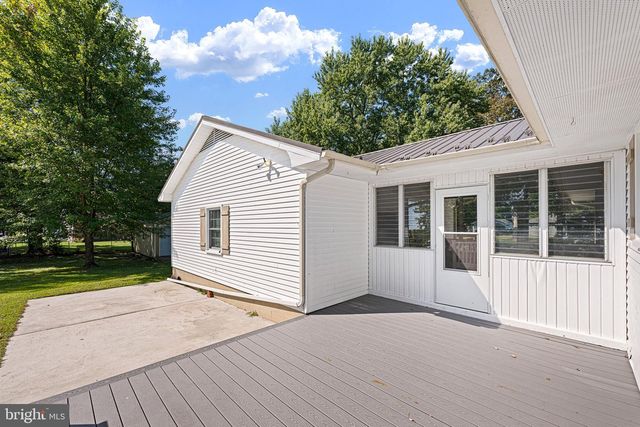 114 W NORTH ST, Felton, DE 19943
