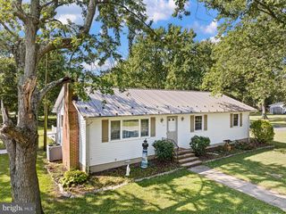 114 W NORTH ST, Felton, DE 19943