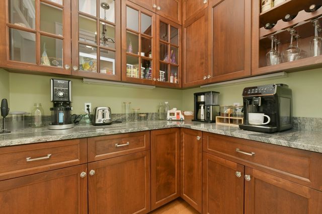 159 Walpole Street, Dover, MA 02030