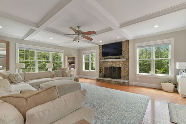 159 Walpole Street, Dover, MA 02030