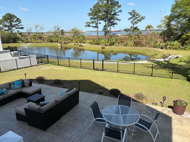 523 Spring Hollow Drive, Charleston, SC 29492