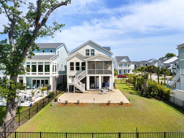 523 Spring Hollow Drive, Charleston, SC 29492