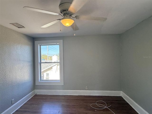 1924 22ND STREET S, St Petersburg, FL 33712