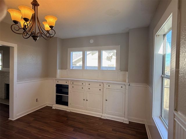 1924 22ND STREET S, St Petersburg, FL 33712