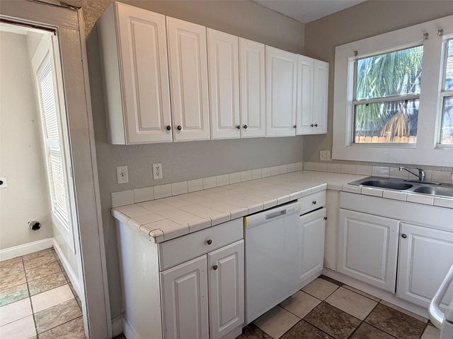 1924 22ND STREET S, St Petersburg, FL 33712