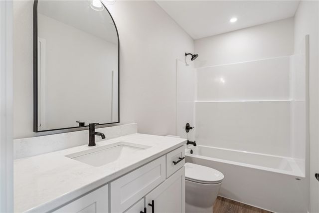 6932 Hackberry Loop, Cedar Rapids, IA 52403