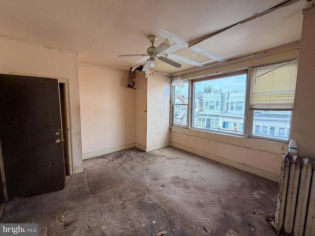 5912 LOCUST ST, Philadelphia, PA 19139