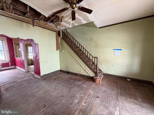 5912 LOCUST ST, Philadelphia, PA 19139