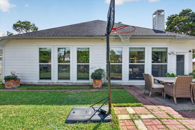 3523 Paigewood Drive, Pearland, TX 77584
