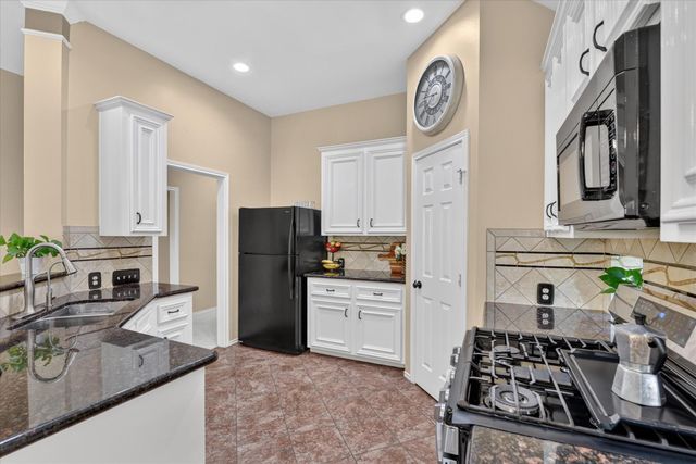 3523 Paigewood Drive, Pearland, TX 77584
