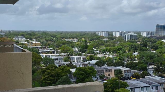 2350 NE 135th St 1402, North Miami, FL 33181