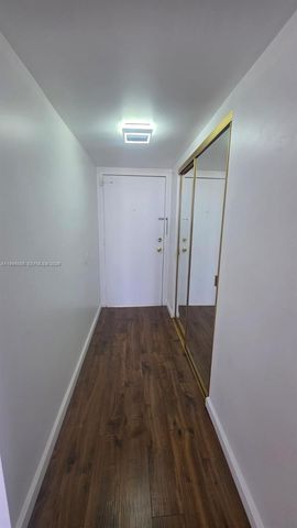 2350 NE 135th St 1402, North Miami, FL 33181