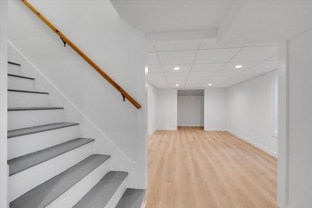 168 Highland Dr, Barnstable, MA 02632
