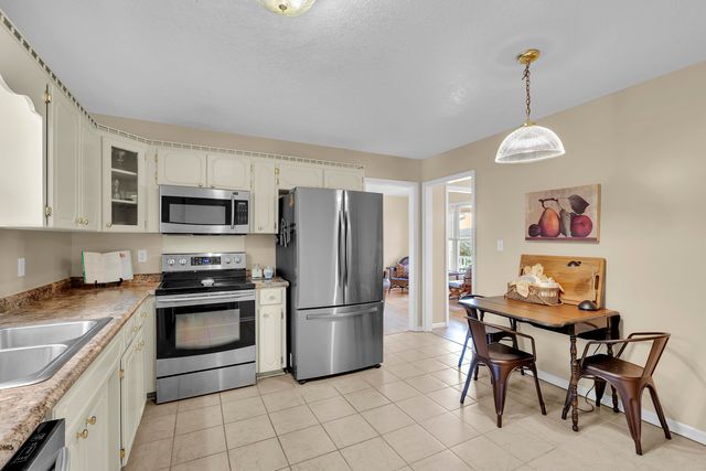 437 Cresthaven Drive, Spartanburg, SC 29316
