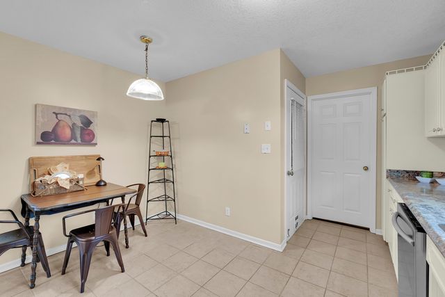 437 Cresthaven Drive, Spartanburg, SC 29316