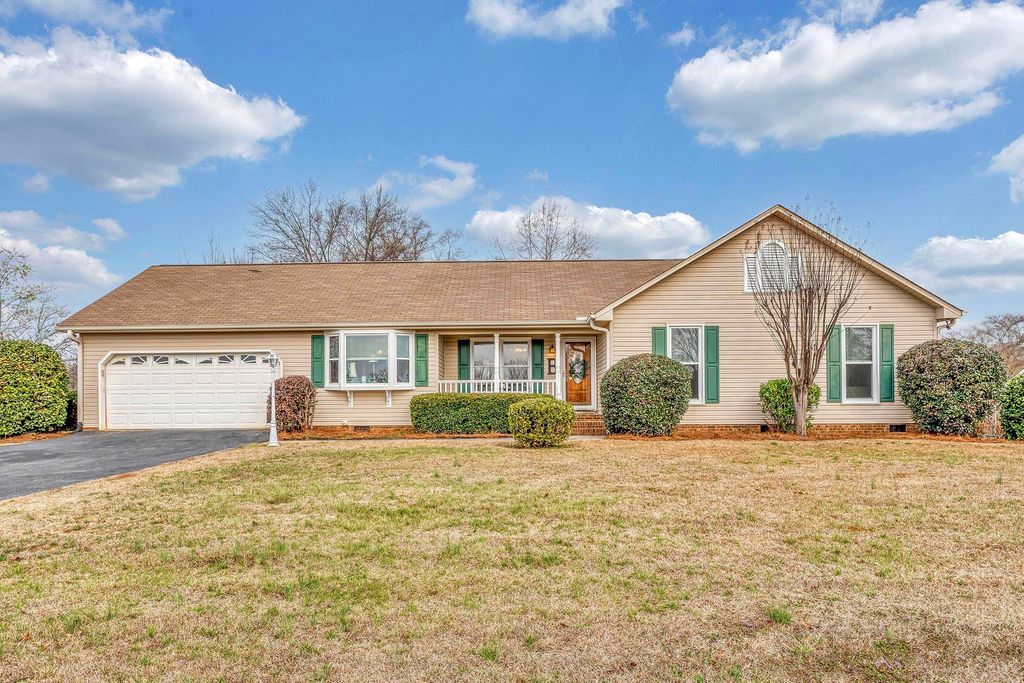 437 Cresthaven Drive, Spartanburg, SC 29316
