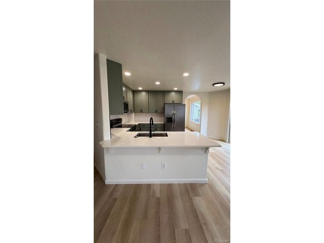 19625 E Montview Dr, Aurora, CO 80011