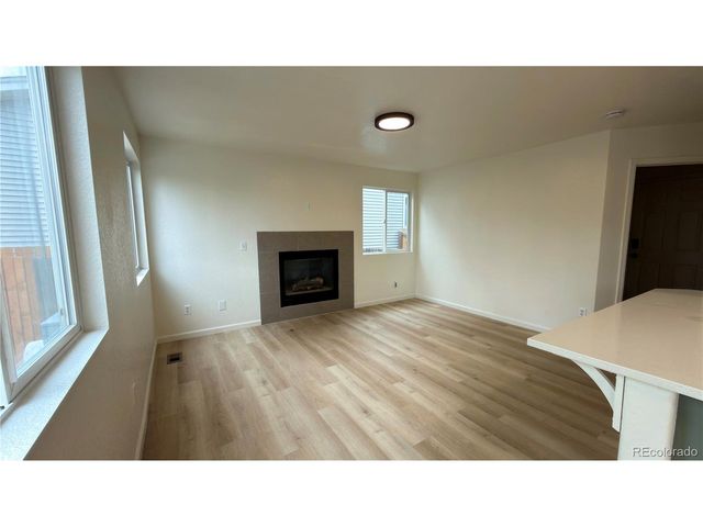 19625 E Montview Dr, Aurora, CO 80011