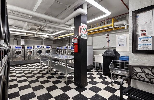 4817 42nd St Apt 4C, New York City, NY 11104