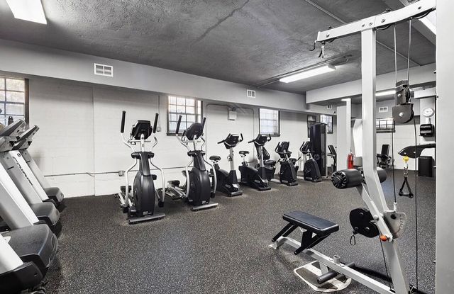 4817 42nd St Apt 4C, New York City, NY 11104