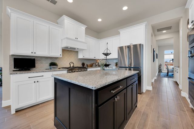 837 Peppervine Drive, Waxahachie, TX 75165