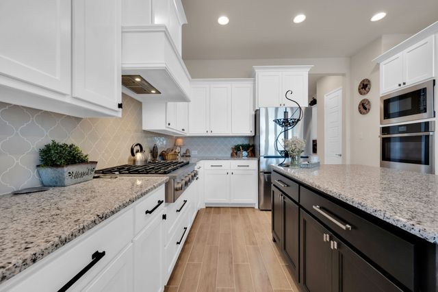 837 Peppervine Drive, Waxahachie, TX 75165