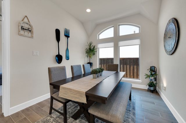 837 Peppervine Drive, Waxahachie, TX 75165