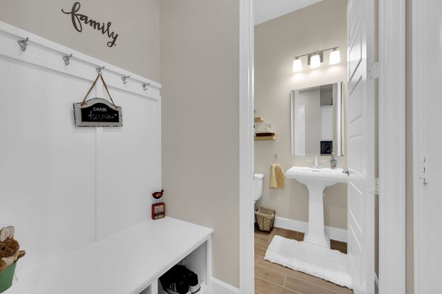 837 Peppervine Drive, Waxahachie, TX 75165