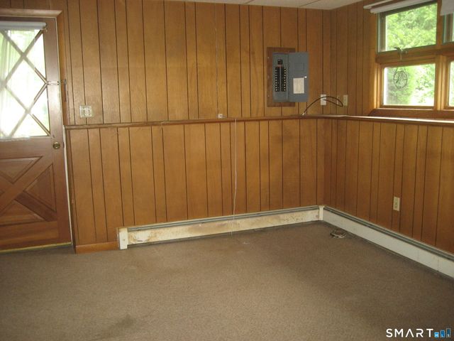 21 Daniel Street, Norwich, CT 06360