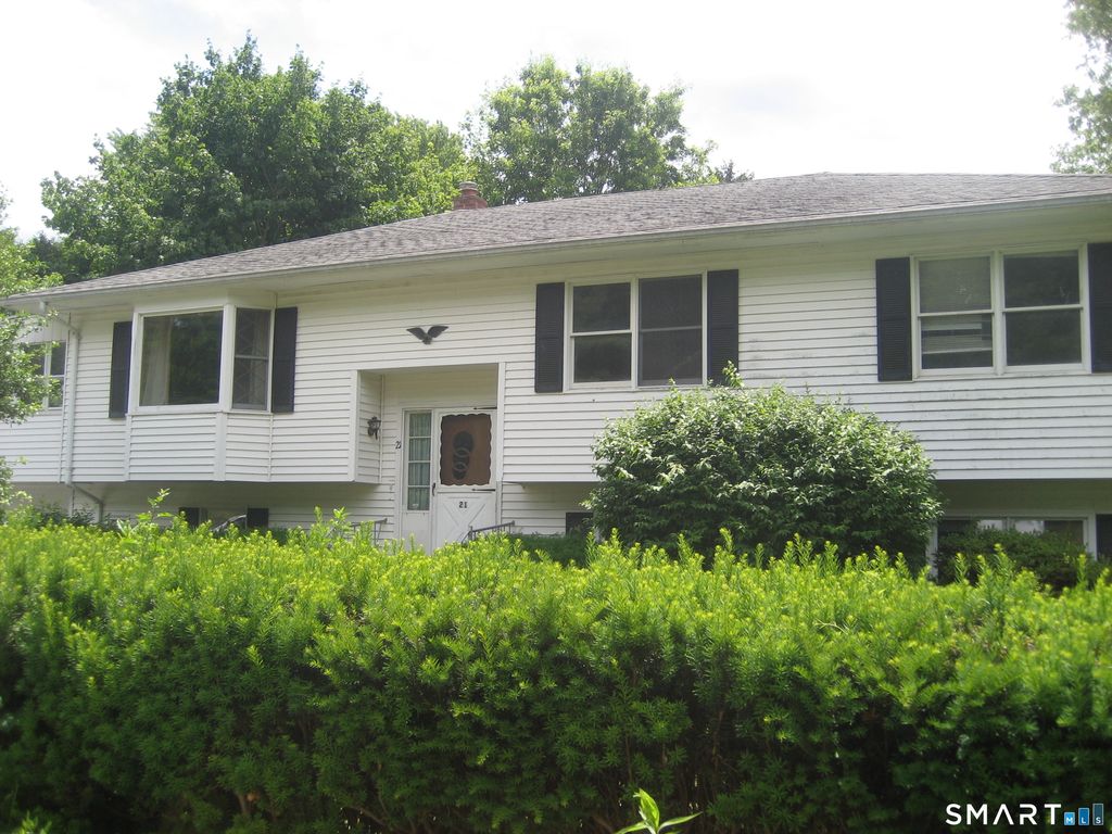21 Daniel Street, Norwich, CT 06360