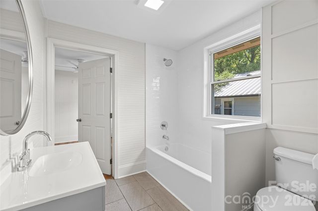 5 Company Street, Asheville, NC 28804