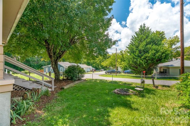 5 Company Street, Asheville, NC 28804