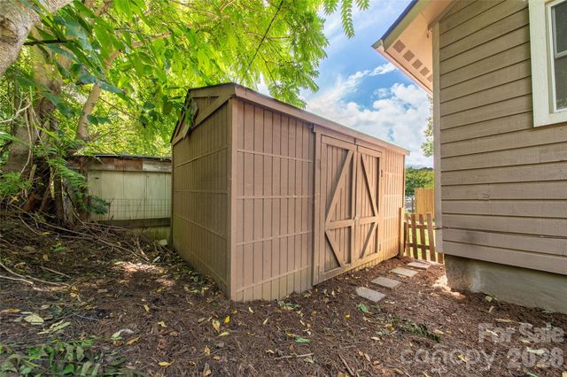 5 Company Street, Asheville, NC 28804