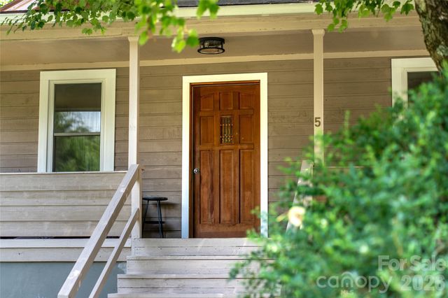 5 Company Street, Asheville, NC 28804
