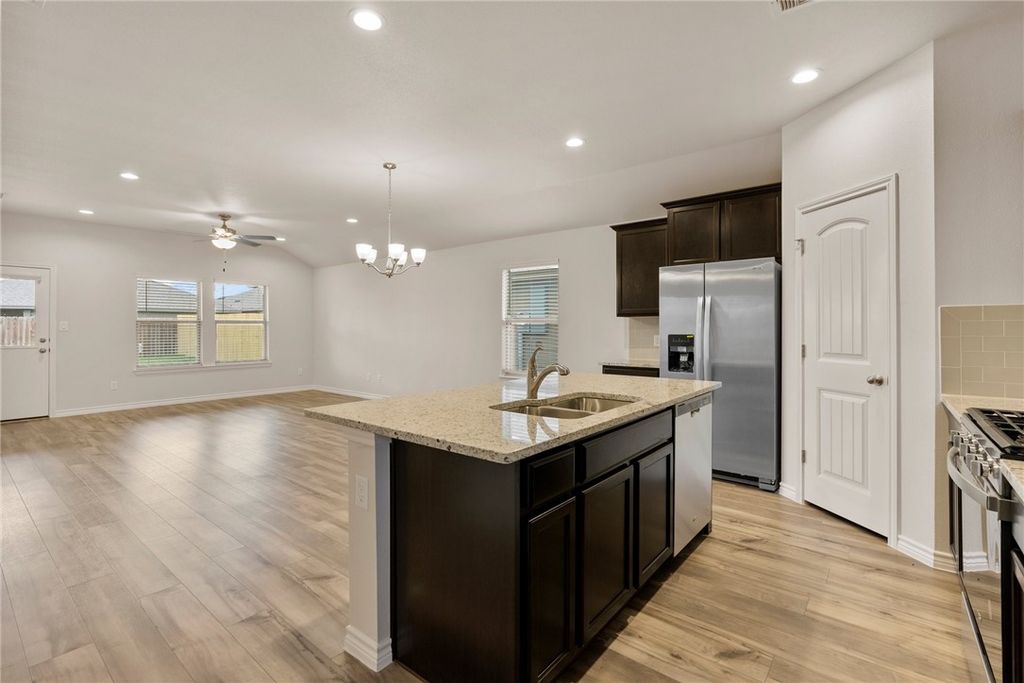 7610 Lacey Dr, Corpus Christi, TX 78414 — photo 5