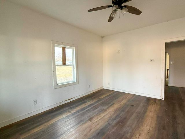 826 J Street NW, Miami, OK 74354