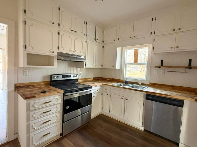 826 J Street NW, Miami, OK 74354