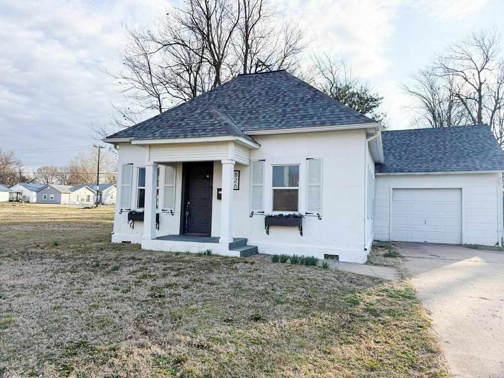 826 J Street NW, Miami, OK 74354