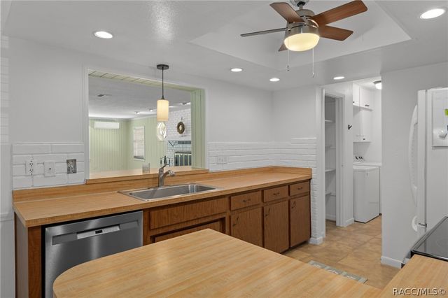 126 N Edinburgh Drive, Inverness, FL 34450