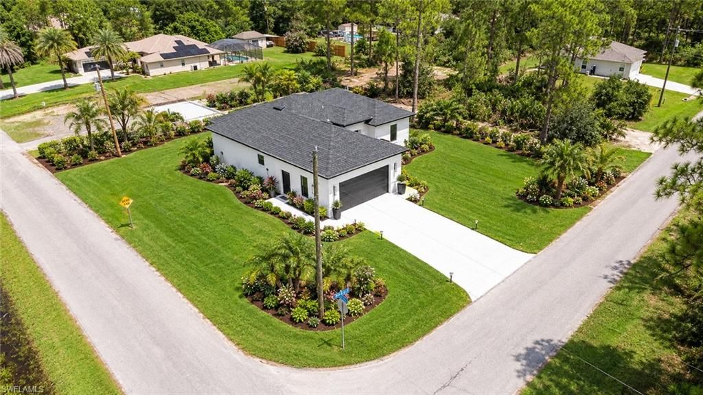 706 W 11th ST, LEHIGH ACRES, FL 33972 — photo 2