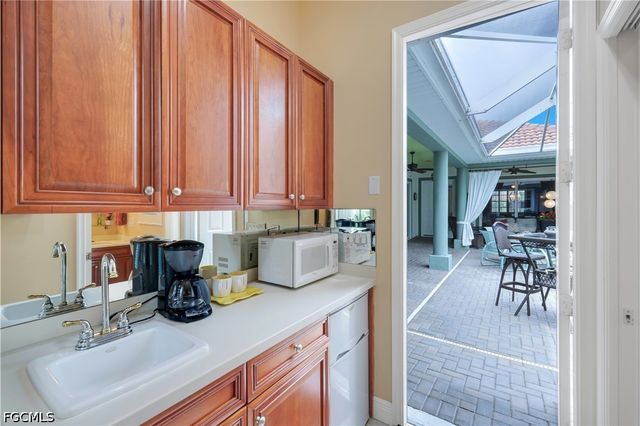 5661 Kensington LOOP, Fort Myers, FL 33912