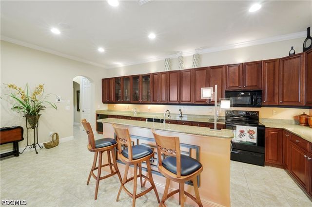 5661 Kensington LOOP, Fort Myers, FL 33912