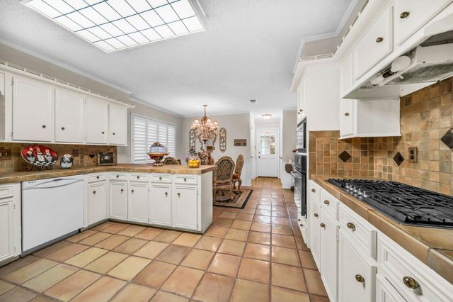 602 Cypresswood Drive, Spring, TX 77388