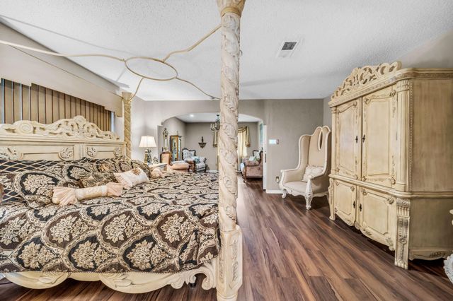 602 Cypresswood Drive, Spring, TX 77388