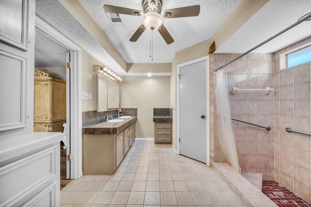 602 Cypresswood Drive, Spring, TX 77388