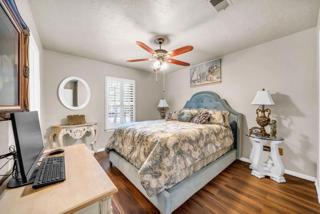 602 Cypresswood Drive, Spring, TX 77388