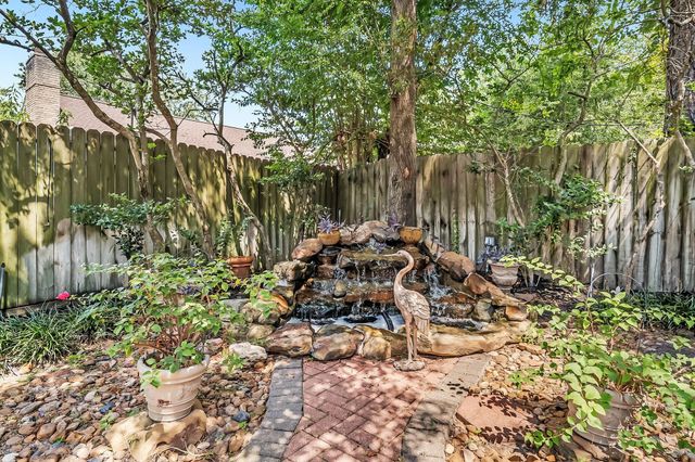 602 Cypresswood Drive, Spring, TX 77388