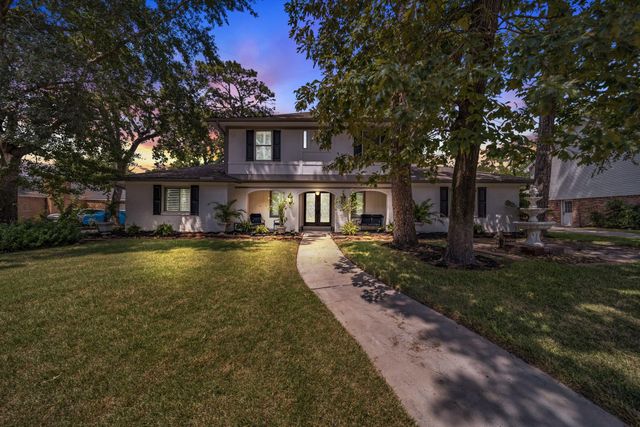 602 Cypresswood Drive, Spring, TX 77388